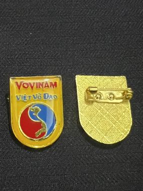 HUY HIỆU VOVINAM MẠ VÀNG | Huy hiệu Vovinam, Phù hiệu Vovinam cài áo mạ vàng cao cấp AILAIKIT